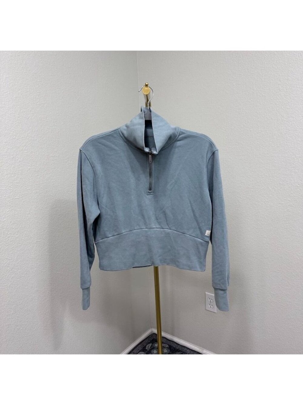 Vuori Sedona Sport Cropped Quarter Zip Pullover Sweatshirt VW2055 Womens size XS